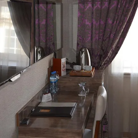 Le Grand 2* 아다나