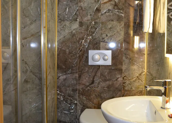 Le Grand فندق 2*